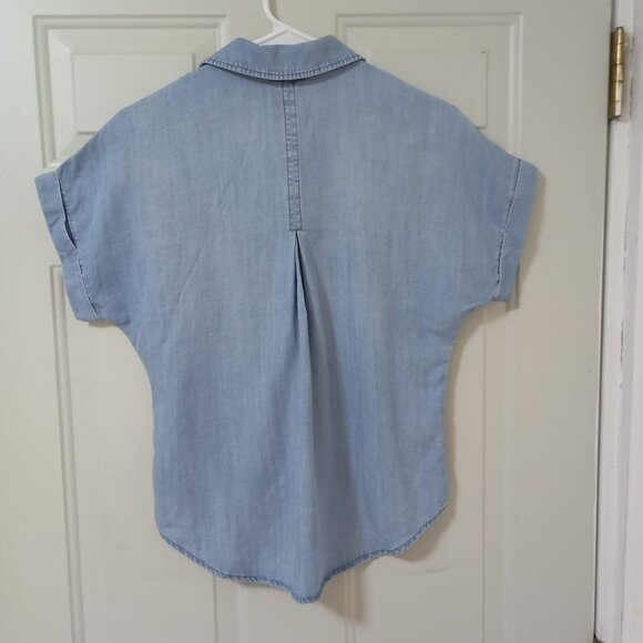 Anthropologie Cloth & Stone Womens Button-Up Chambray Shirt XXS Light Blue - Picture 6 of 8
